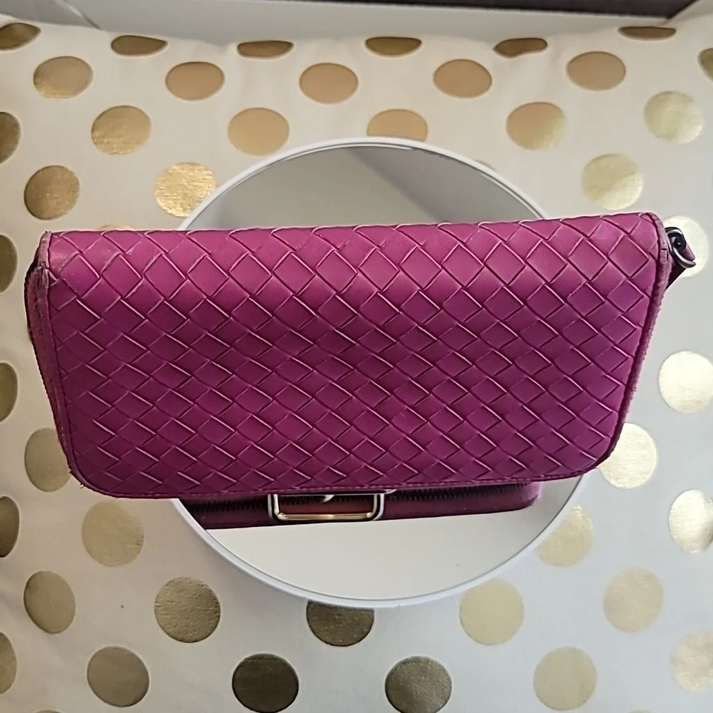 💜💕 Bottega Veneta Intrecciato Zip Around Wallet 💕💜